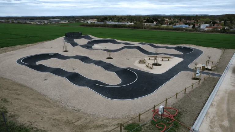 pumptrack de Romilly sur Seine 768x432